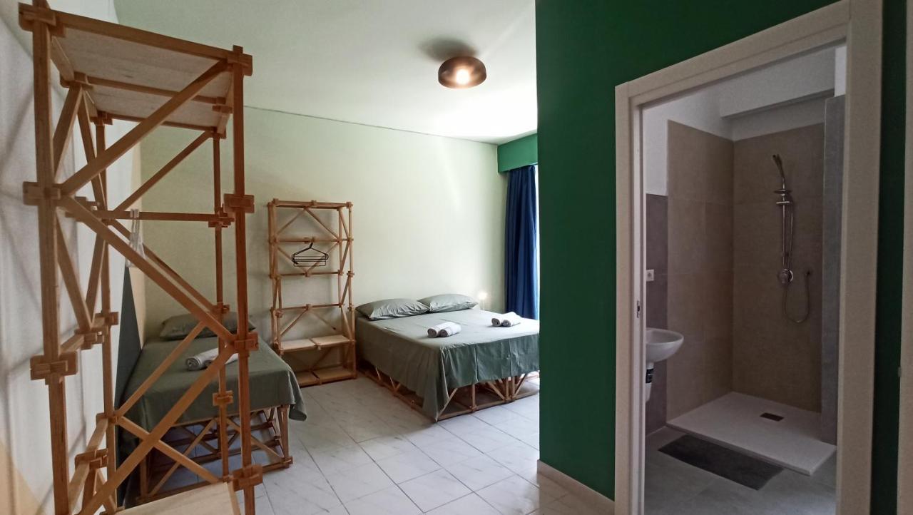 Casa Base Hotel Bari Eksteriør billede