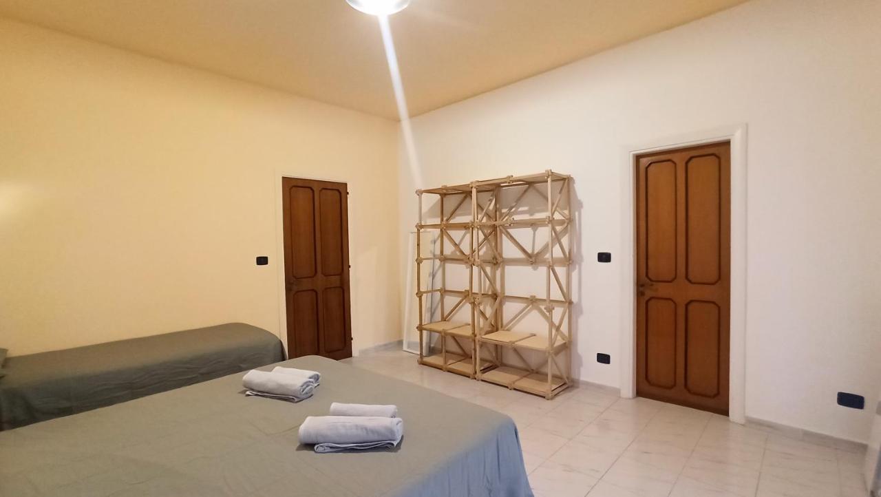 Casa Base Hotel Bari Eksteriør billede