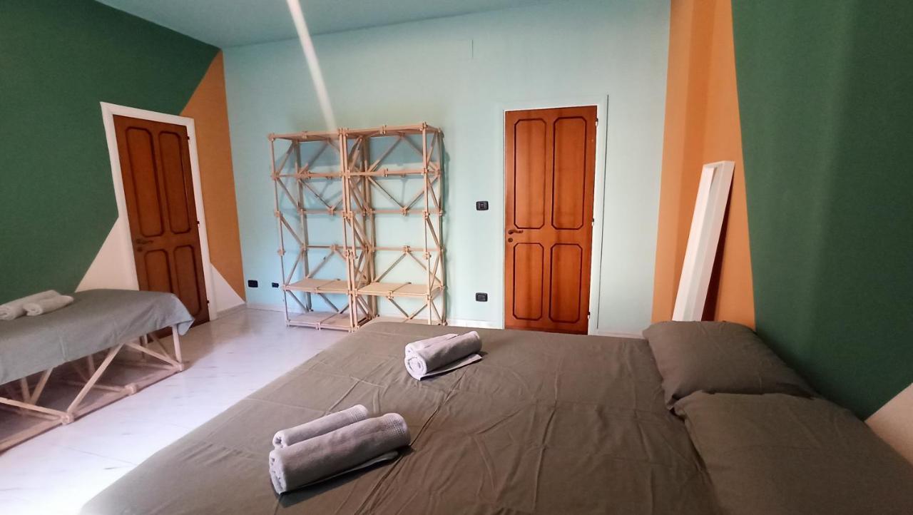 Casa Base Hotel Bari Eksteriør billede