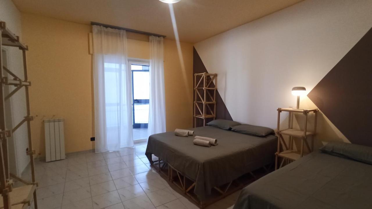 Casa Base Hotel Bari Eksteriør billede