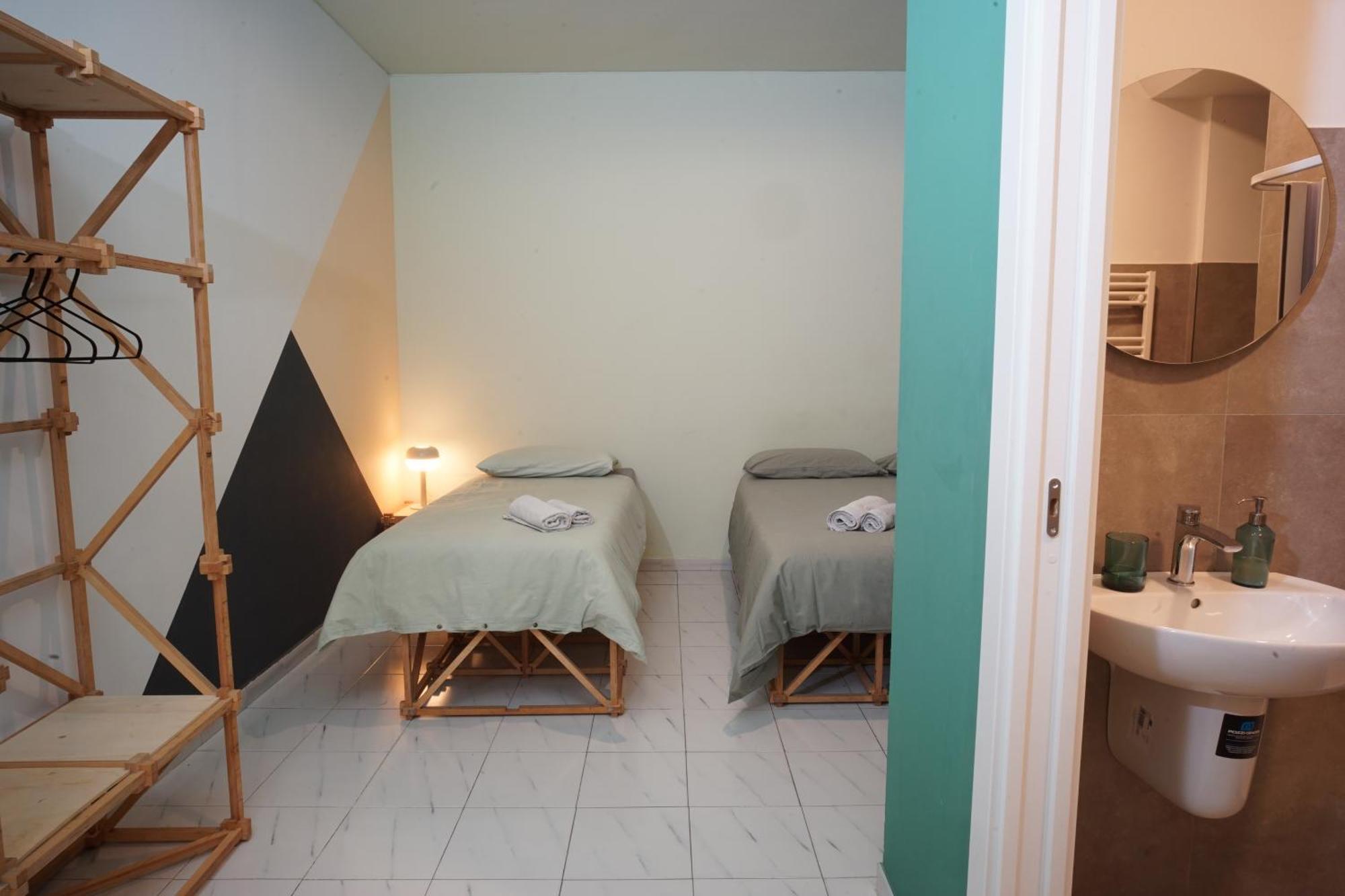 Casa Base Hotel Bari Eksteriør billede